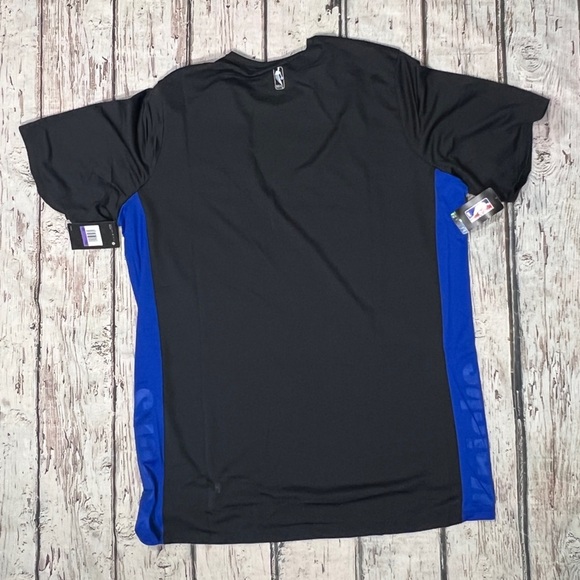 New York Knicks NBA Basketball Nike Dri-Fit New Short Sleeve Mens Shirt - Picture 2 of 8